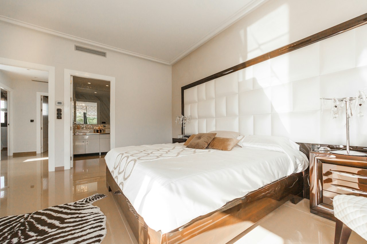Villa contemporaine avec piscine — La Marsa
