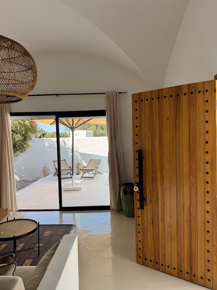 Villa S+3 meublée avec piscine — Amilcar, Carthage, à 300 m de la plage